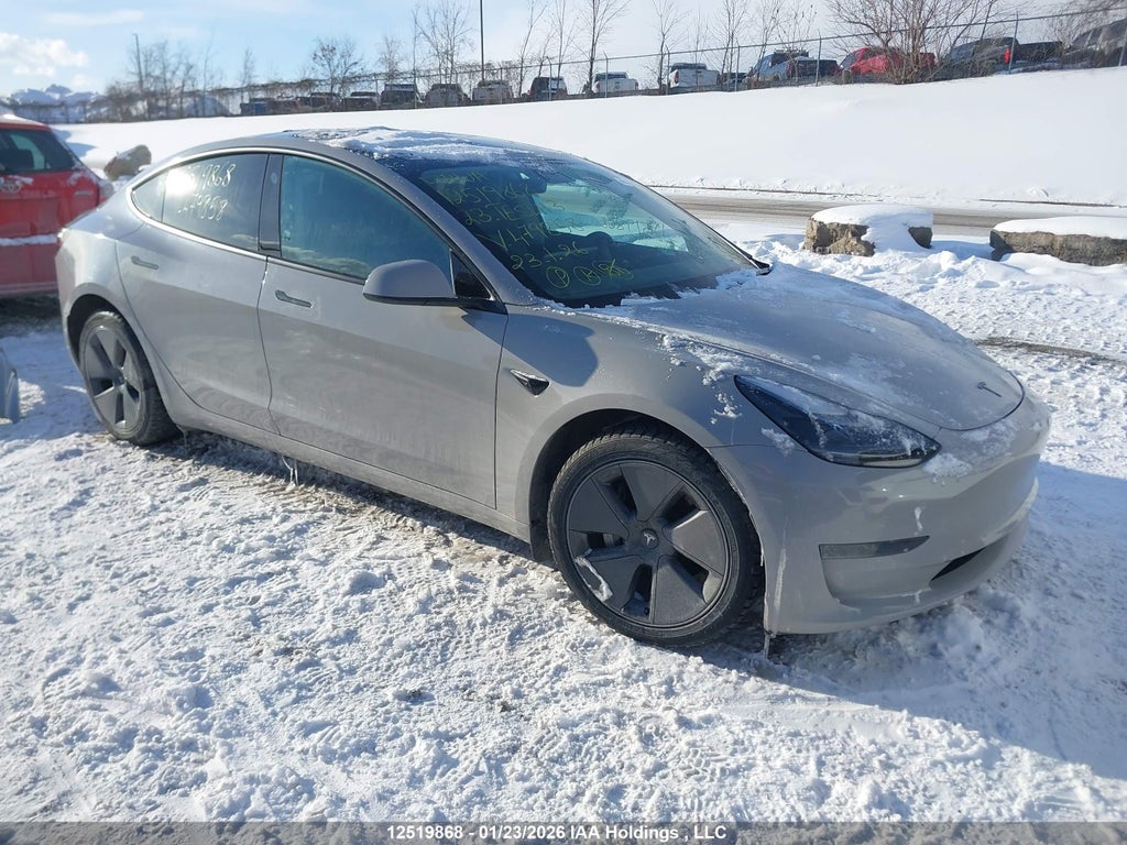 TESLA MODEL 3 2023