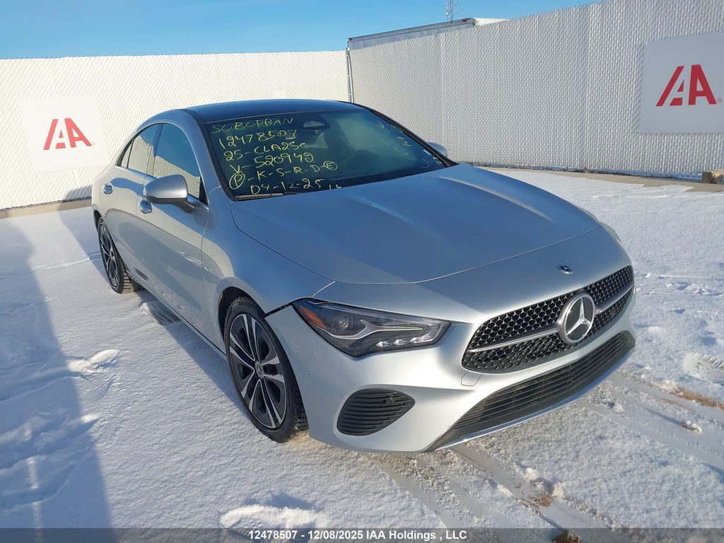 MERCEDES-BENZ CLA 2025