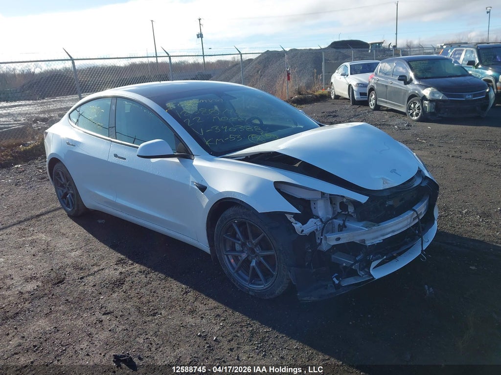 TESLA MODEL 3 2022