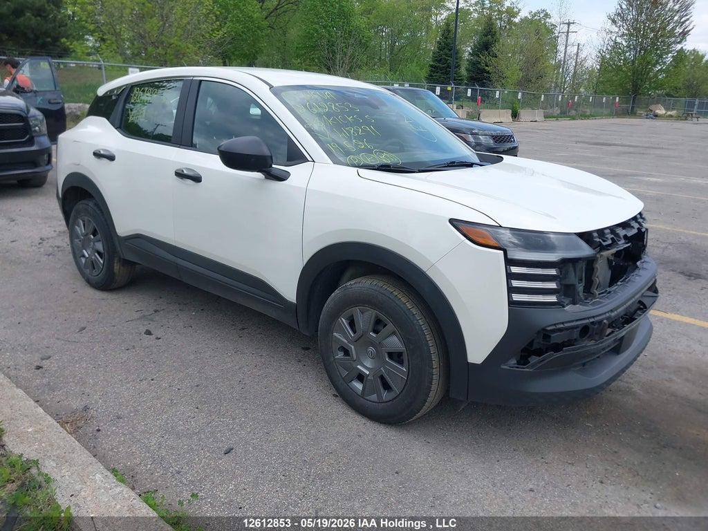NISSAN KICKS 2025