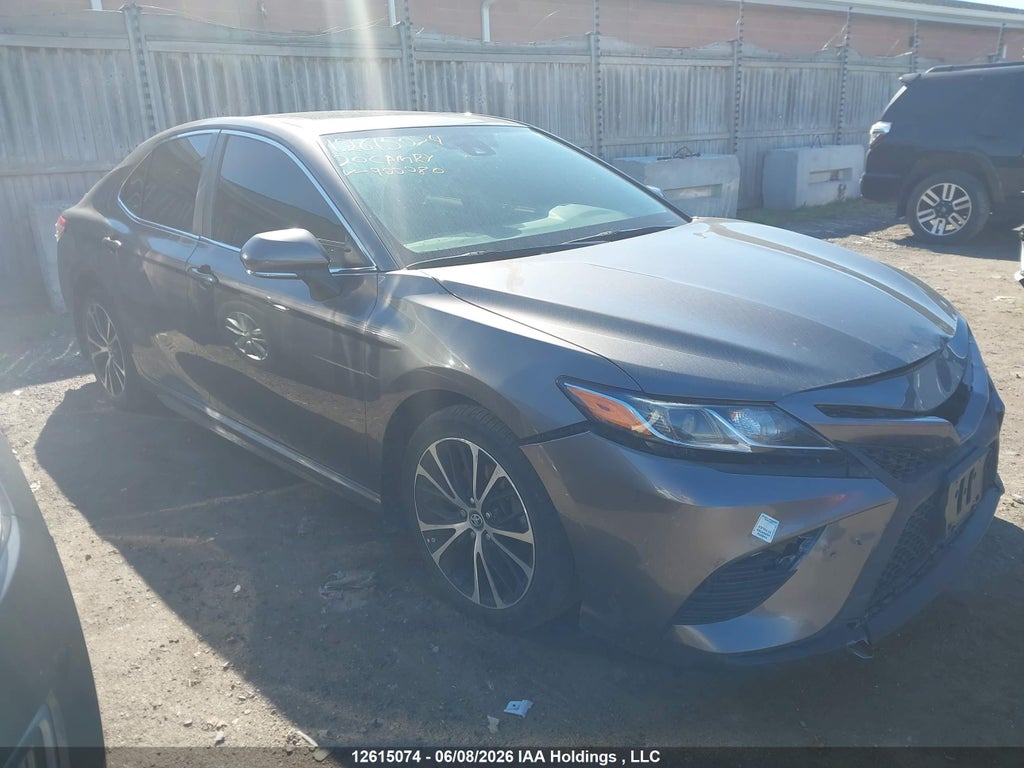 TOYOTA CAMRY 2020