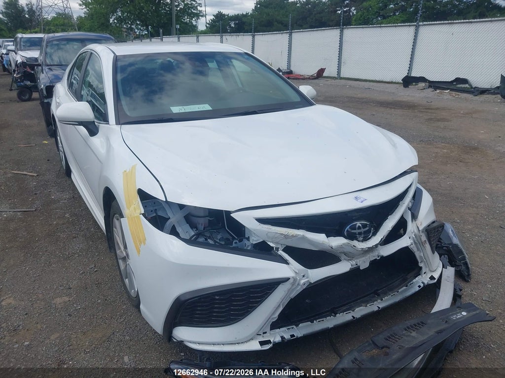 TOYOTA CAMRY 2024
