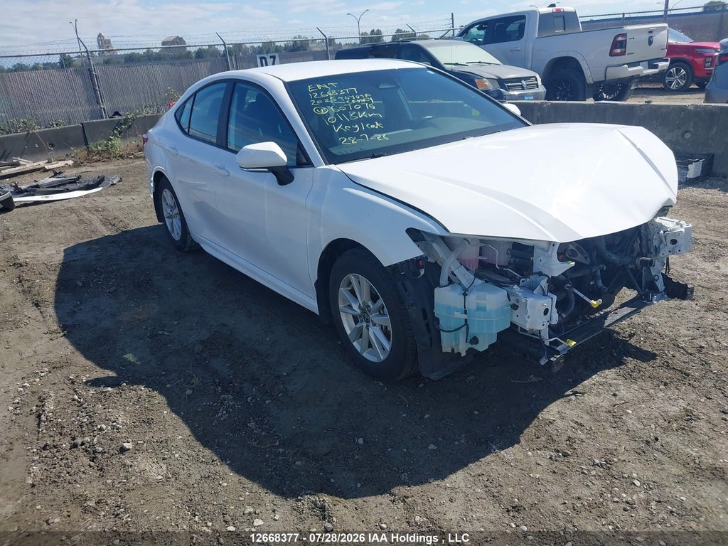 TOYOTA CAMRY 2025