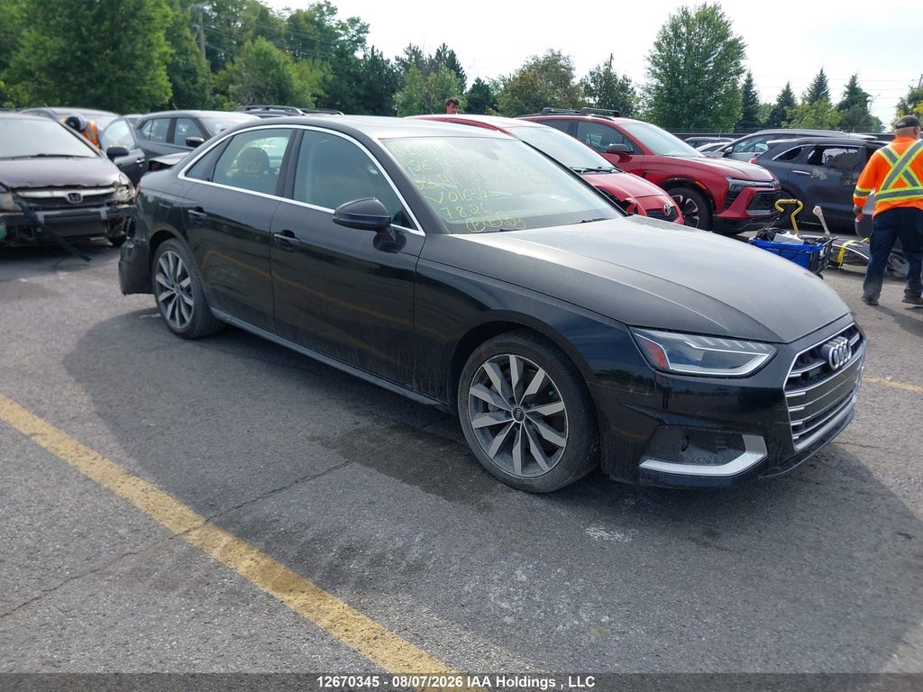 AUDI A4 2023
