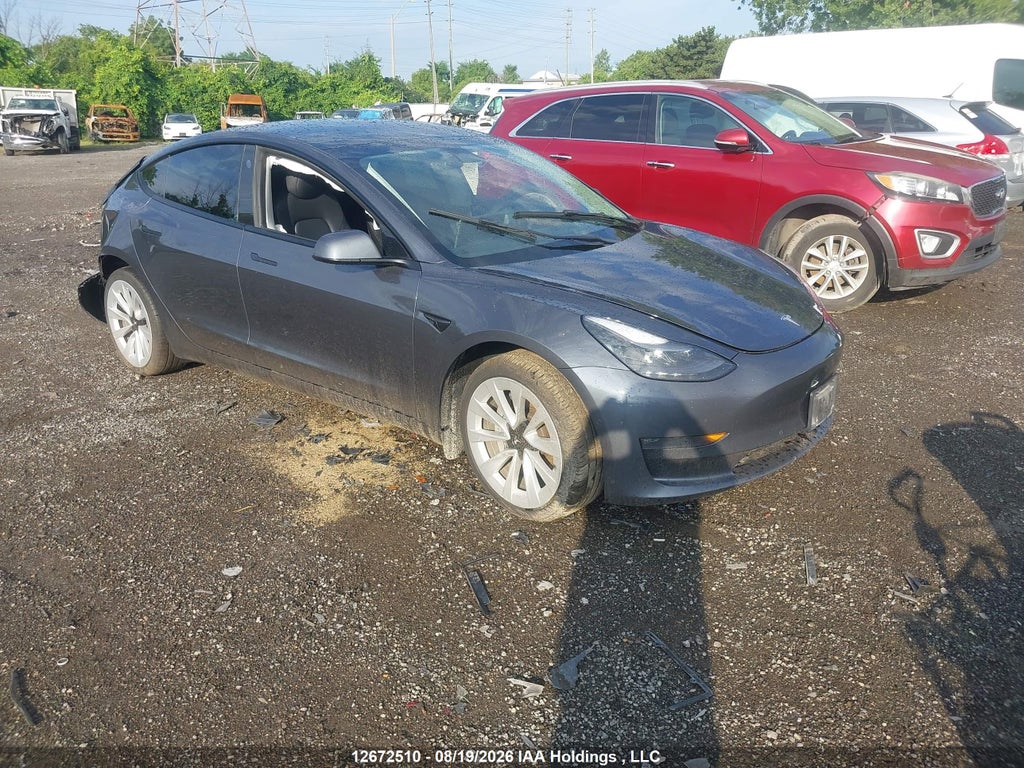 TESLA MODEL 3 2022