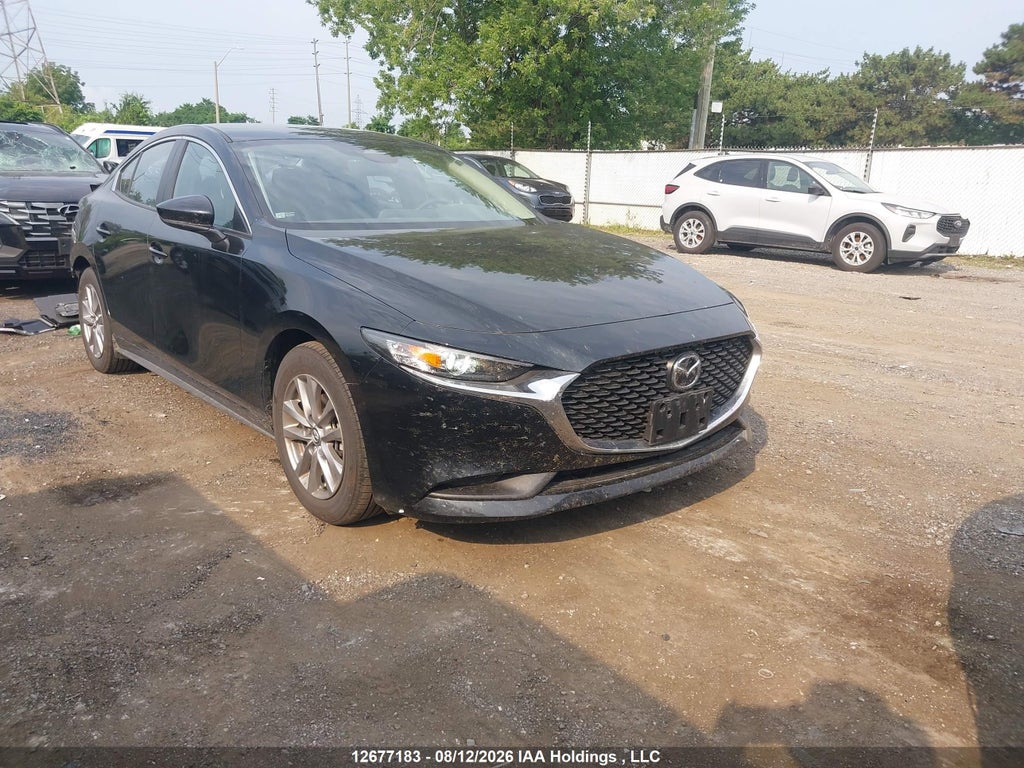MAZDA 3 2025
