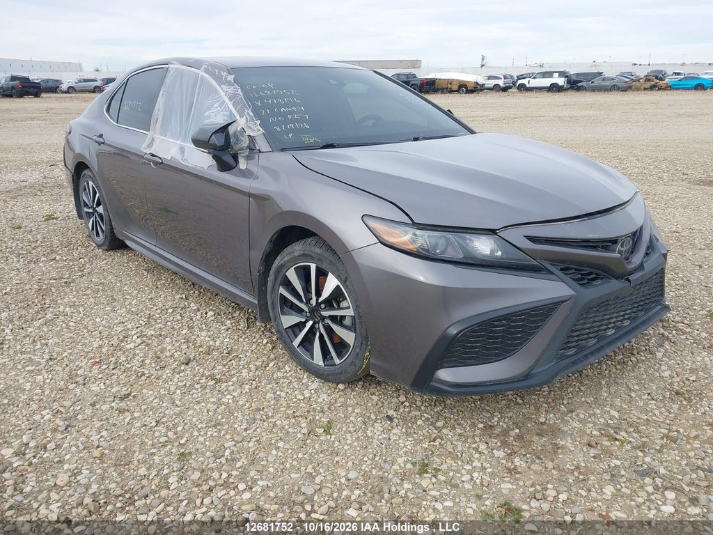 TOYOTA CAMRY 2021