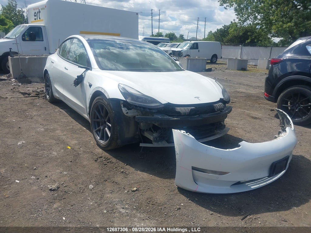 TESLA MODEL 3 2021