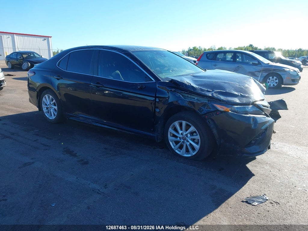 TOYOTA CAMRY 2024