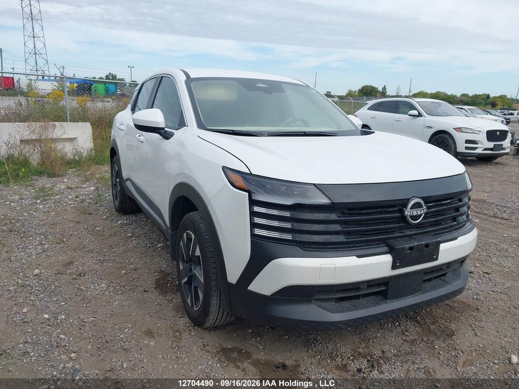 NISSAN KICKS 2025