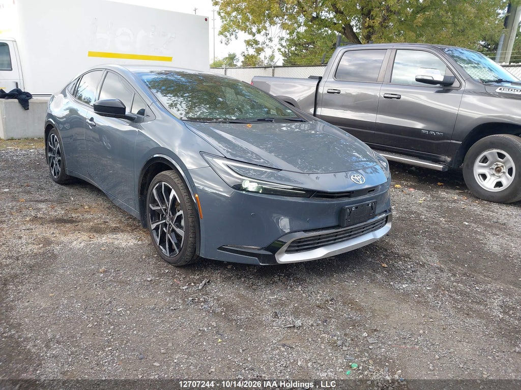 TOYOTA PRIUS 2025