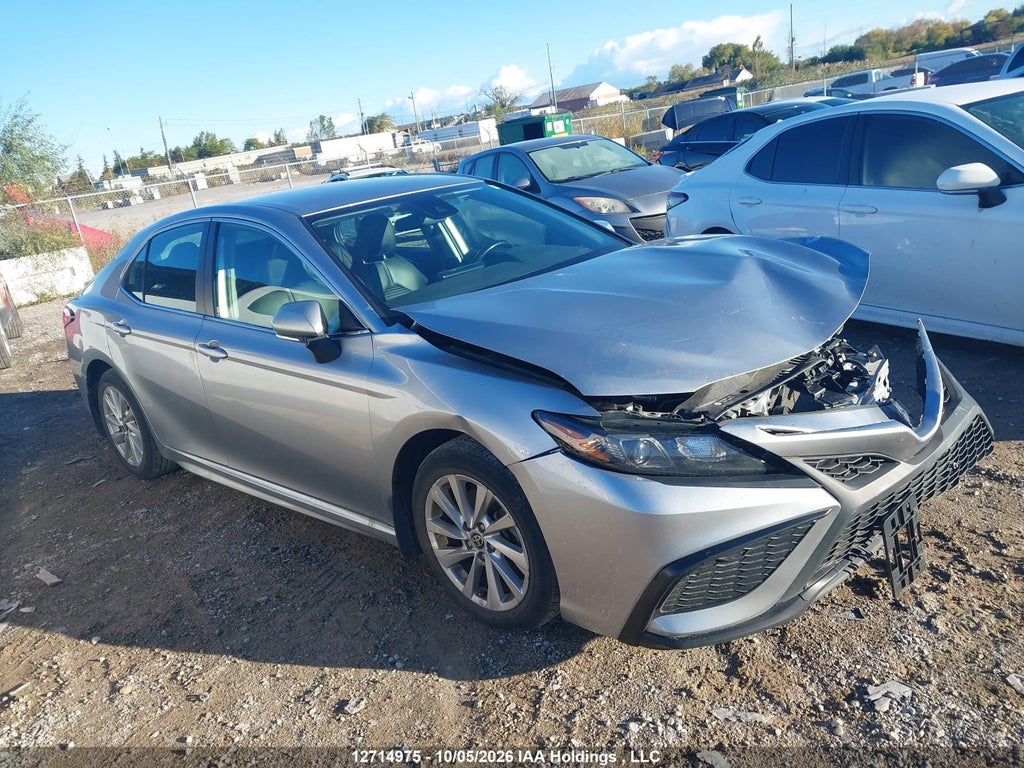 TOYOTA CAMRY 2023