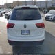 3VV2B7AX4KM107271 2019 Volkswagen Tiguan Se/Sel/Sel R-Line Jet-Black/Sel R-Line auction photo thumbnail 16