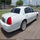 2LNHM82V99X618684 2009 Lincoln Town Car Signature Limited auction photo thumbnail 4