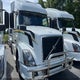 4V4NC9EHXFN915115 2015 Volvo Vn Vnl auction photo thumbnail 2