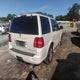 5LMFU28565LJ23679 2005 Lincoln Navigator auction photo thumbnail 4
