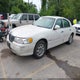 1LNFM82W5WY678263 1998 Lincoln Town Car Signature auction photo thumbnail 2
