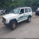 1J4FJ68S1WL257430 1998 Jeep Cherokee Classic/Sport auction photo thumbnail 2