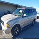 5LMRU27A7YLJ08320 2000 Lincoln Navigator auction photo thumbnail 2