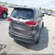 5TDKZRFH7KS560498 2019 Toyota Highlander Xle auction photo thumbnail 4
