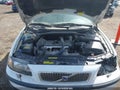 Photo 10 of 14 — 2004 Volvo V70