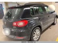 Photo 3 of 5 — 2009 Volkswagen Tiguan