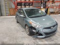 Photo 1 of 17 — 2013 Hyundai Elantra