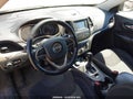 Photo 5 of 16 — 2016 Jeep Cherokee