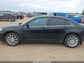 Photo 14 of 18 — 2013 Chrysler 200
