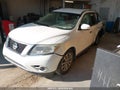 2014 Nissan Pathfinder — photo 2 of 16 | VIN 5N1AR2MM2EC637542