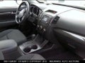 2013 Kia Sorento — photo 5 of 10 | VIN 5XYKTDA27DG376086
