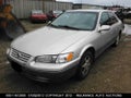 1999 Toyota Camry — photo 2 of 10 | VIN JT2BG22K7X0332034