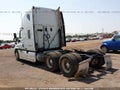 Photo 3 of 10 — 2009 Freightliner Cascadia 125