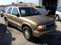 2000 GMC Jimmy — photo 1 of 10 | VIN 1GKDT13W6Y2175484