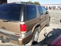 2000 GMC Jimmy — photo 4 of 10 | VIN 1GKDT13W6Y2175484