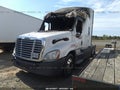 Photo 2 of 11 — 2014 Freightliner Cascadia 125