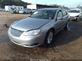 Photo 2 of 11 — 2013 Chrysler 200