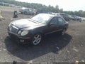 Photo 2 of 10 — 2009 Mercedes-Benz E-Class