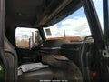 Photo 5 of 10 — 2022 Volvo VN