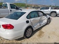 Photo 4 of 11 — 2015 Volkswagen Passat