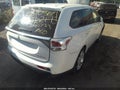 Photo 4 of 11 — 2014 Mitsubishi Outlander