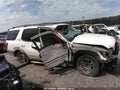 Photo 13 of 16 — 2004 Toyota Sequoia