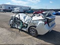 2022 Toyota Prius — photo 3 of 15 | VIN JTDL9MFU9N3040135