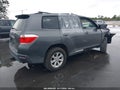 Photo 4 of 10 — 2011 Toyota Highlander