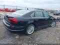2017 Volkswagen Passat — photo 4 of 12 | VIN 1VWBT7A33HC083058