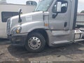 Photo 1 of 20 — 2016 Freightliner Cascadia 125