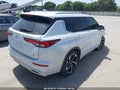 Photo 4 of 18 — 2022 Mitsubishi Outlander