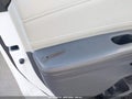 2022 Toyota Sienna — photo 16 of 20 | VIN 5TDJRKEC3NS090368