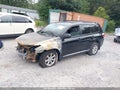 2011 Toyota Highlander — photo 2 of 12 | VIN 5TDBK3EH8BS064368