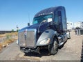 2015 Kenworth Construction — photo 2 of 15 | VIN 1XKYD49X4FJ468447